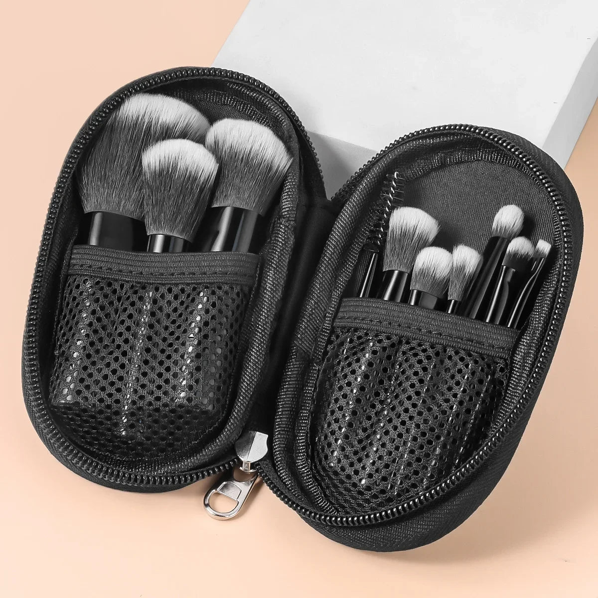 10-Piece Mini Makeup Brush Set – Portable Beauty Tools