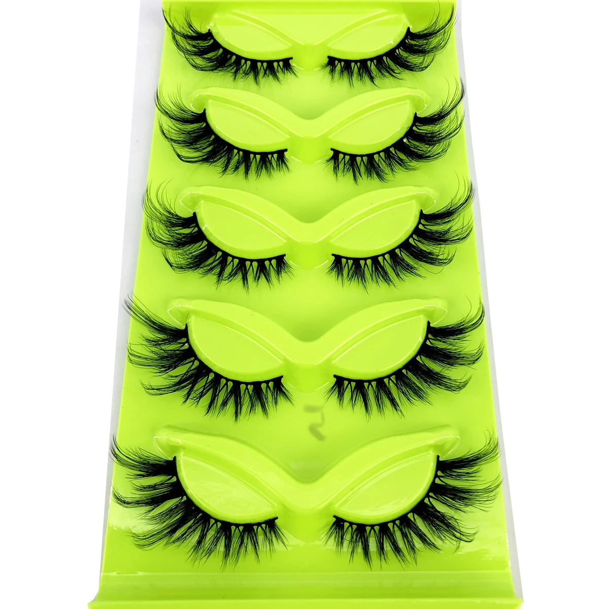 Cat Eye 3D Lashes – Fluffy, Wispy, Manga Magic