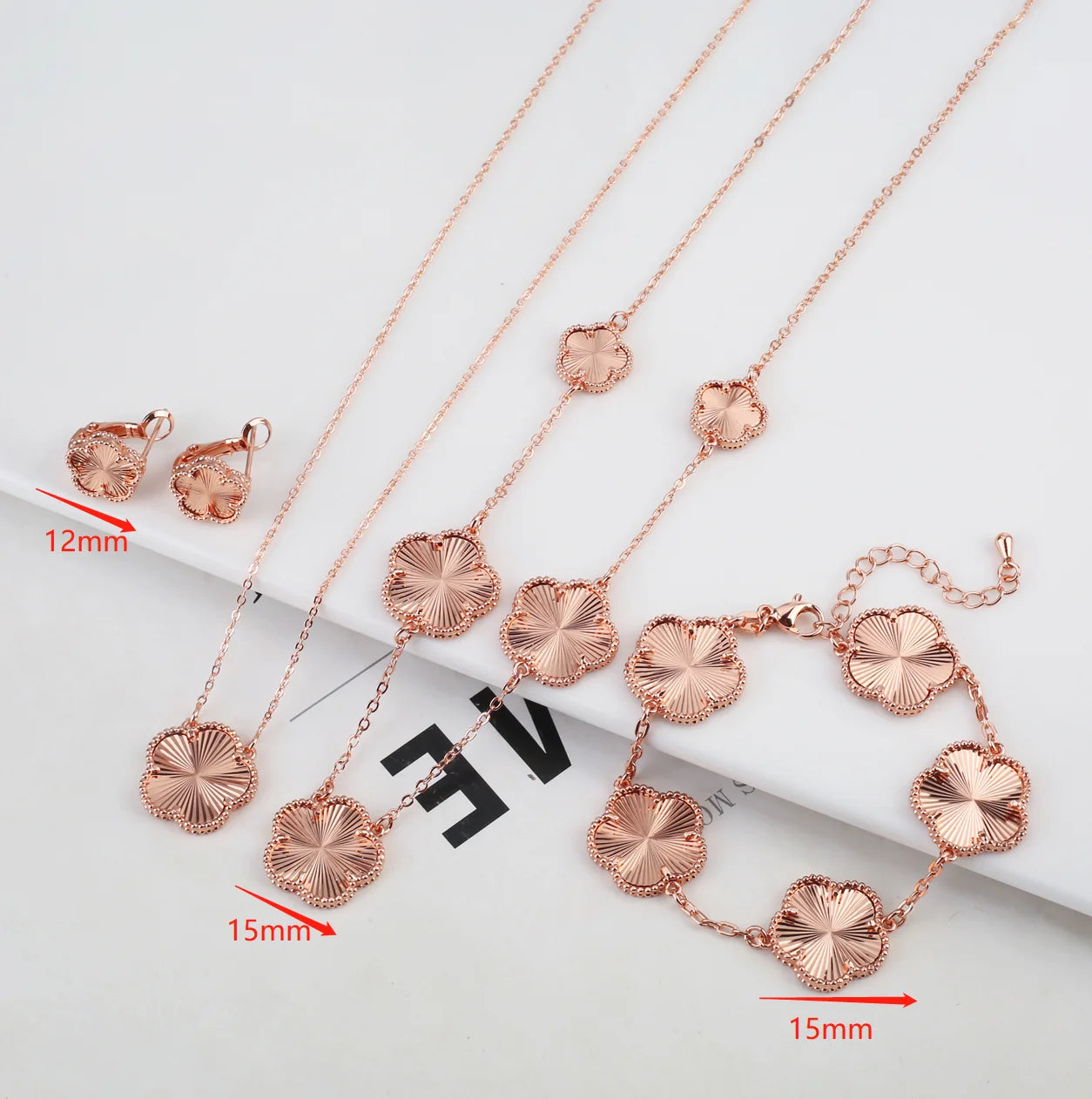 Luxury Five-Leaf Flower Jewelry Set – Double-Sided Shiny Metal Clover Design