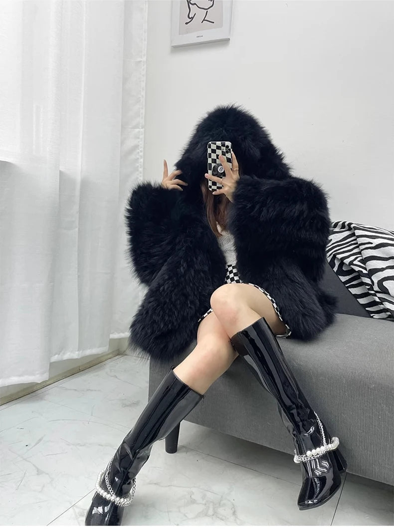 Lautaro Shaggy Faux Fur Jacket β Cozy Luxe With a Statement Twist