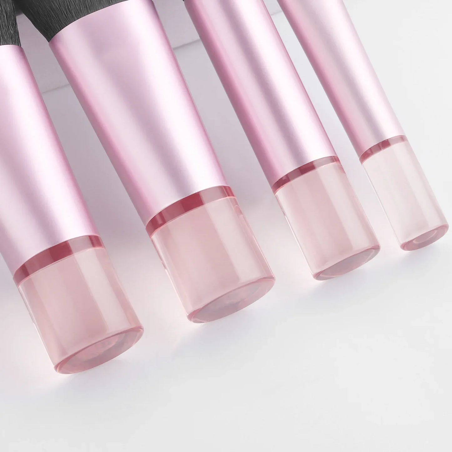 10-Piece Mini Makeup Brush Set – Portable Beauty Tools