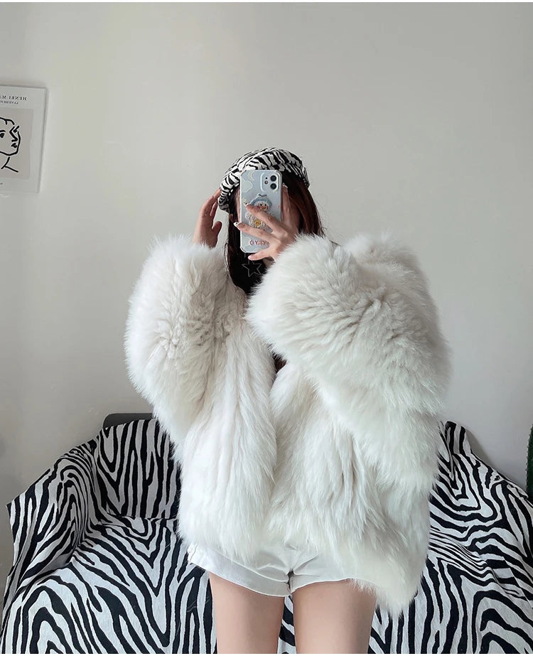 Lautaro Shaggy Faux Fur Jacket β Cozy Luxe With a Statement Twist