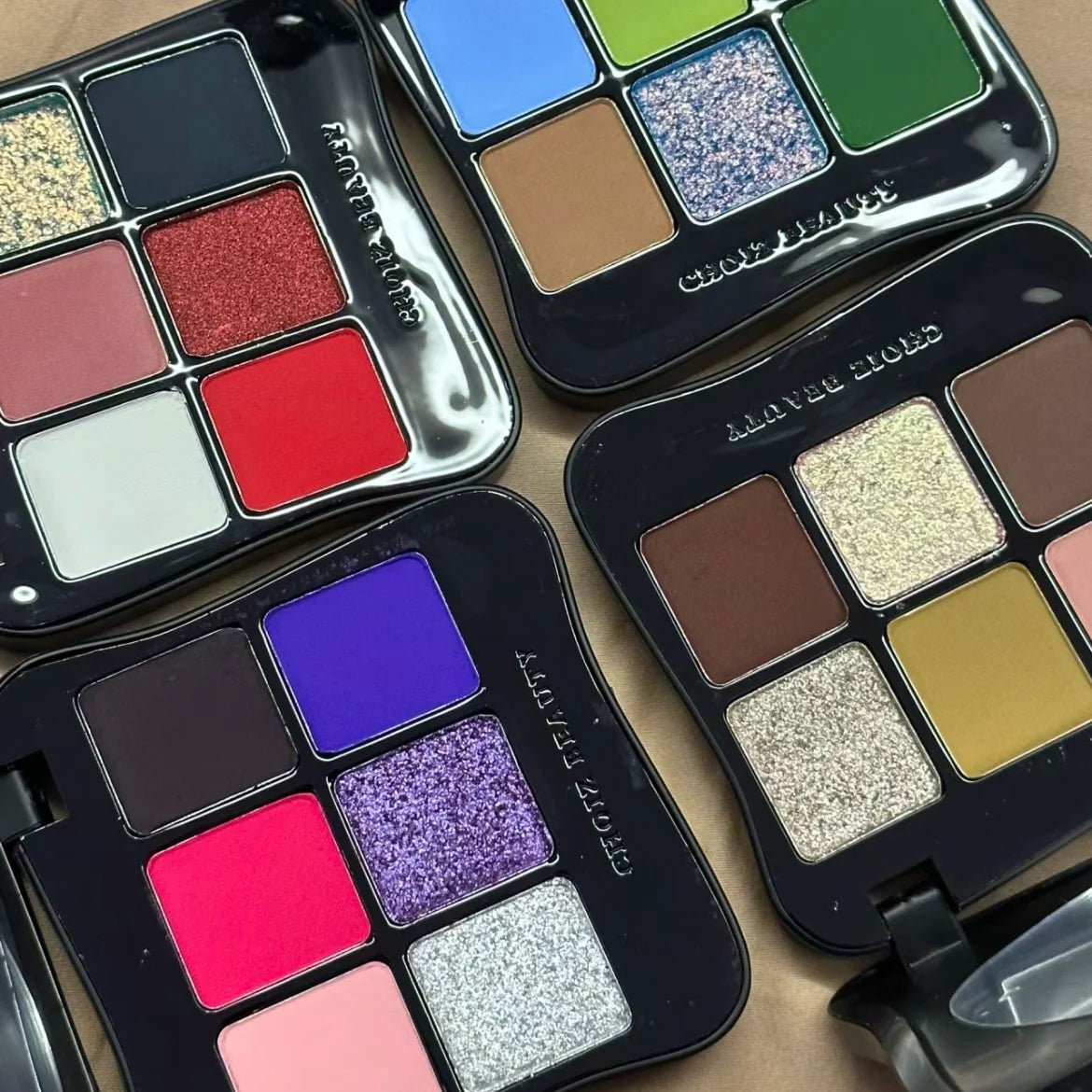 6-Color Green Chameleon Butterfly Eyeshadow Palette – Gothic Glam with a Twist