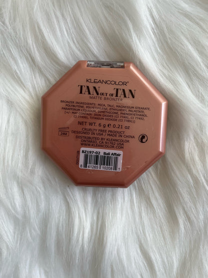 Tan Out of Tan Contour Powder by Kleancolor