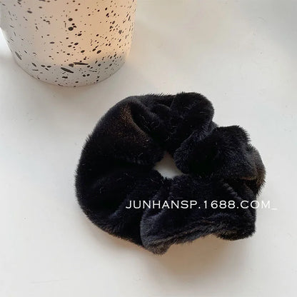 Sweet Flannel French Hair Clip – Black Large Ponytail Catch Claw