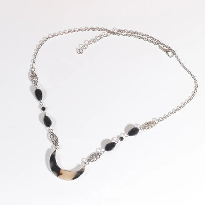 Vintage Moon Head Chain – Beaded Hair Jewelry Crown for Women