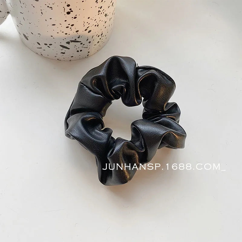 Sweet Flannel French Hair Clip – Black Large Ponytail Catch Claw