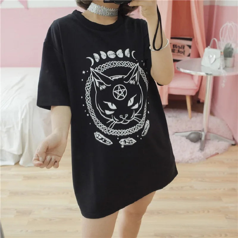 Gothic Moon Phase Cat T-Shirt – Witchcraft Space Cat Graphic Tee