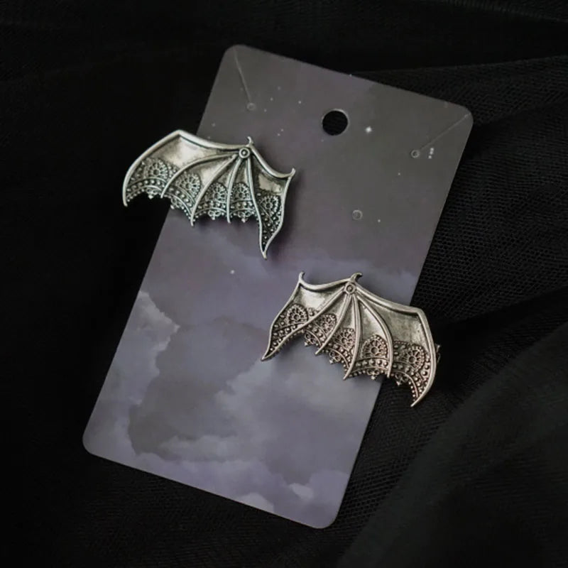 Gothic Bat Wing Hair Clip – Witchy Lace Halloween Hair Accessory