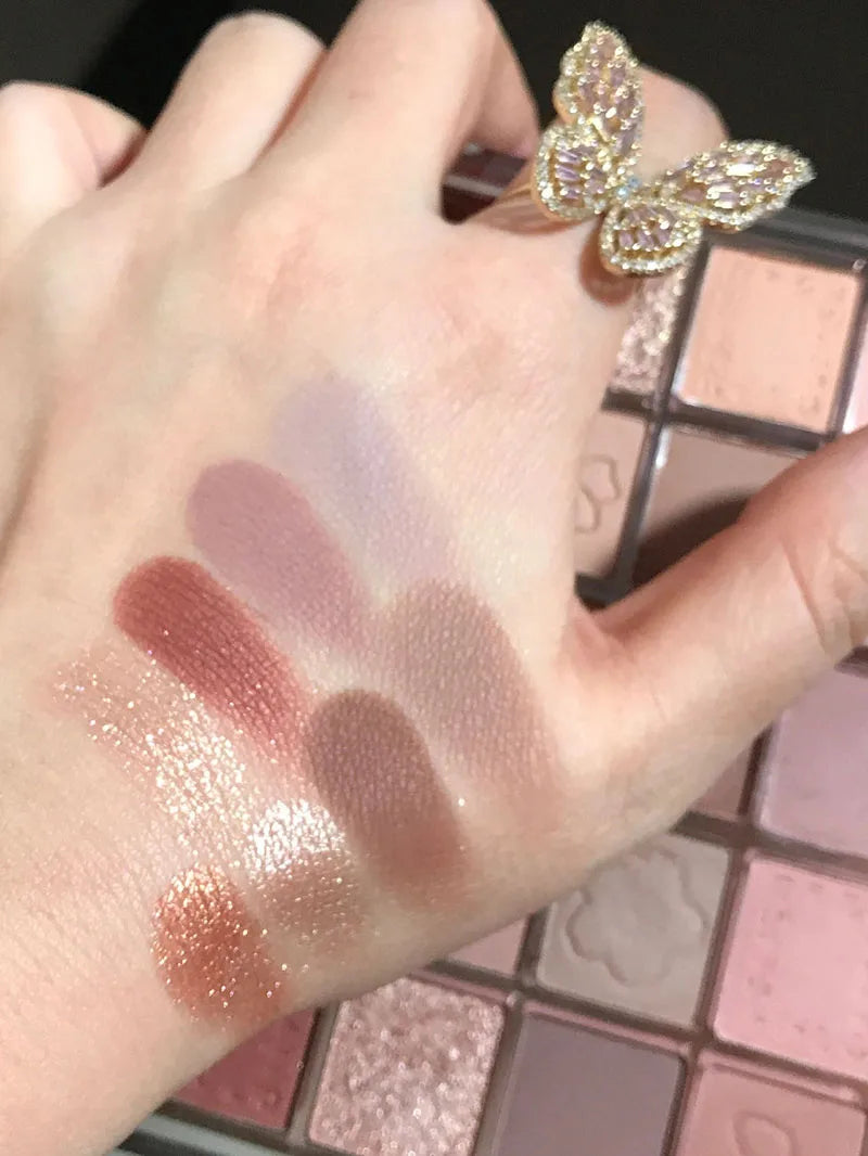 Cherry Dance 20-Color Eyeshadow Palette
