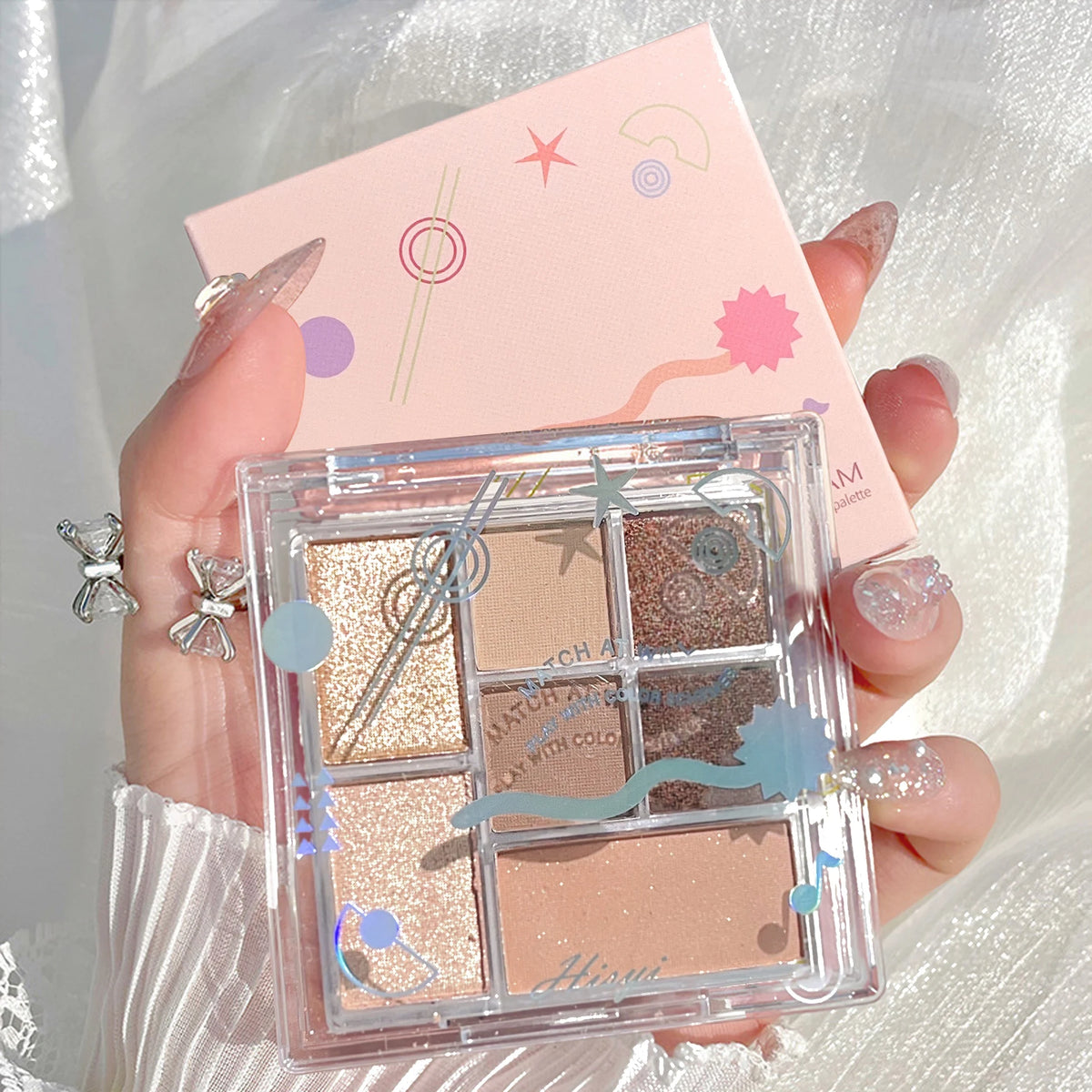 Seven-Color Earth Tone Eyeshadow Palette