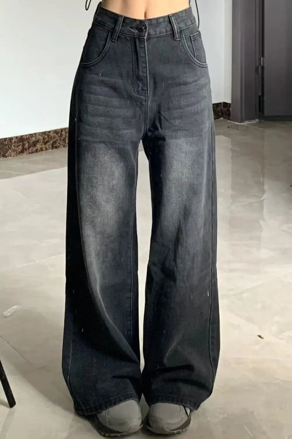 Y2K Gothic Cargo Pants – Wide-Leg Streetwear Trousers with Red Floral Graffiti Print