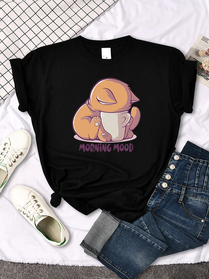 Mona Lisa Funny Cat T-Shirt – Oversized Art Print Crewneck Tee for Women