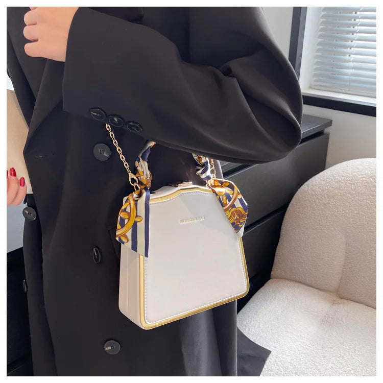 Luxury Crossbody Handbag – Classic Square Shoulder Bag