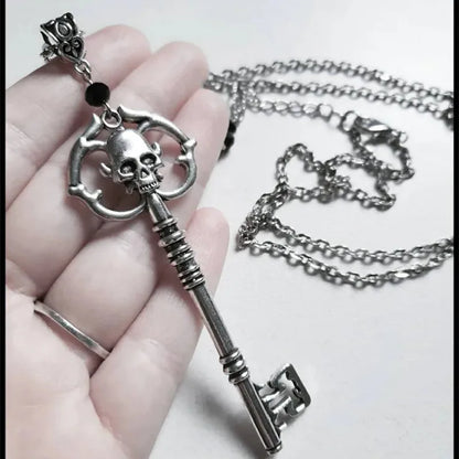Gothic Skeleton Key Pendant Necklace – Antique Silver Punk Statement Jewelry
