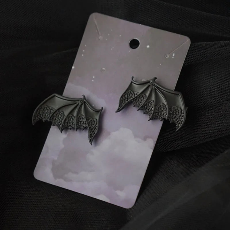 Gothic Bat Wing Hair Clip – Witchy Lace Halloween Hair Accessory