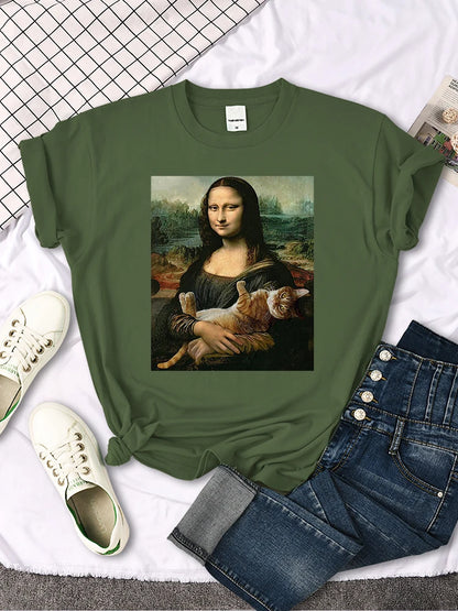 Mona Lisa Funny Cat T-Shirt – Oversized Art Print Crewneck Tee for Women