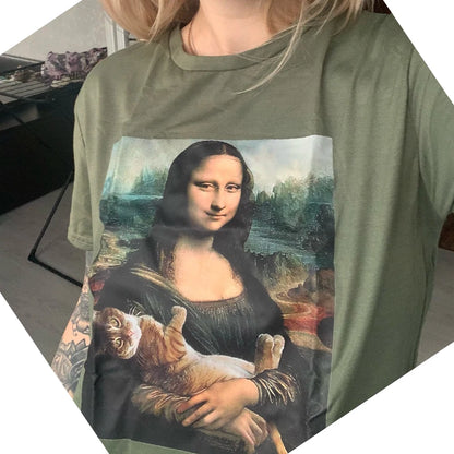 Mona Lisa Funny Cat T-Shirt – Oversized Art Print Crewneck Tee for Women