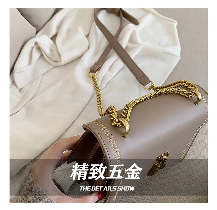 Luxury Bee Design Crossbody Handbag – Elegant Square Shoulder Bag