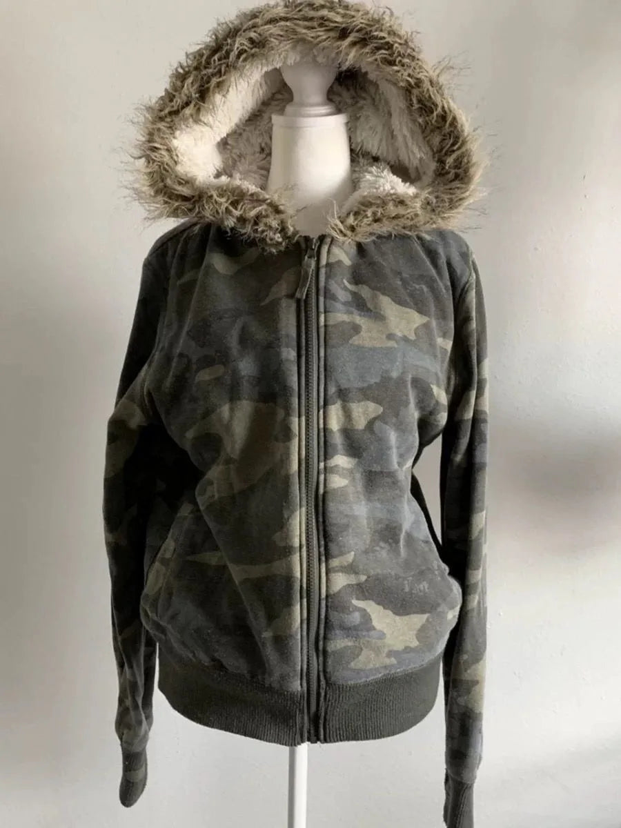 Vintage Letter Fur Collar Hoodie – Y2K Retro Zip-Up Plush Jacket