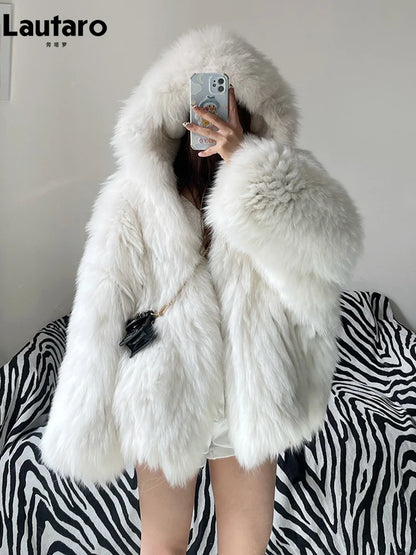 Lautaro Shaggy Faux Fur Jacket – Cozy Luxe With a Statement Twist