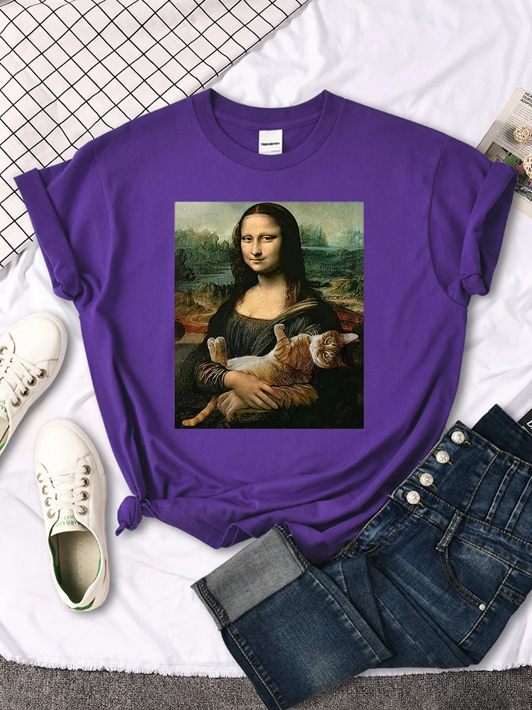 Mona Lisa Funny Cat T-Shirt – Oversized Art Print Crewneck Tee for Women