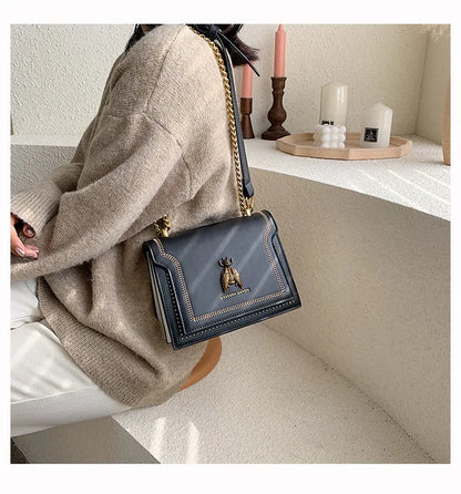 Luxury Bee Design Crossbody Handbag – Elegant Square Shoulder Bag