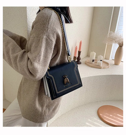 Luxury Bee Design Crossbody Handbag – Elegant Square Shoulder Bag
