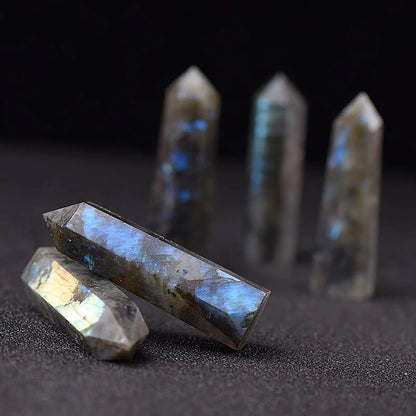 Natural Crystal Point Wand – Healing Stones & Witchcraft Décor