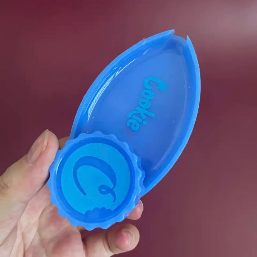2-in-1 Portable Grinder + Cone Tray – Your On-the-Go Smoking Sidekick