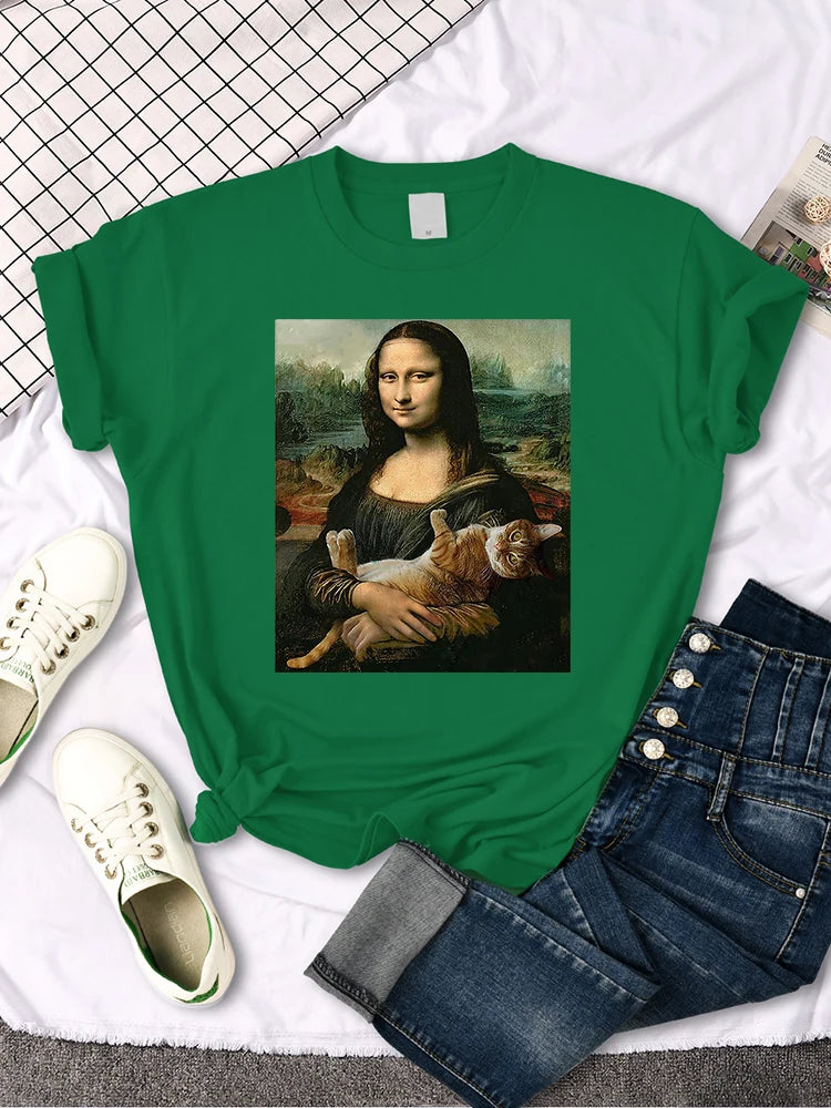 Mona Lisa Funny Cat T-Shirt – Oversized Art Print Crewneck Tee for Women