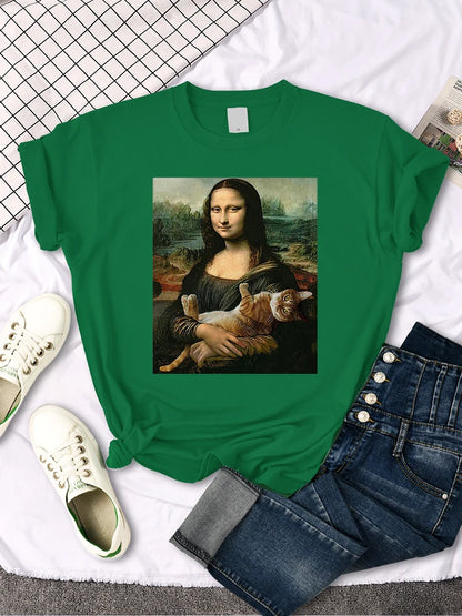 Mona Lisa Funny Cat T-Shirt – Oversized Art Print Crewneck Tee for Women