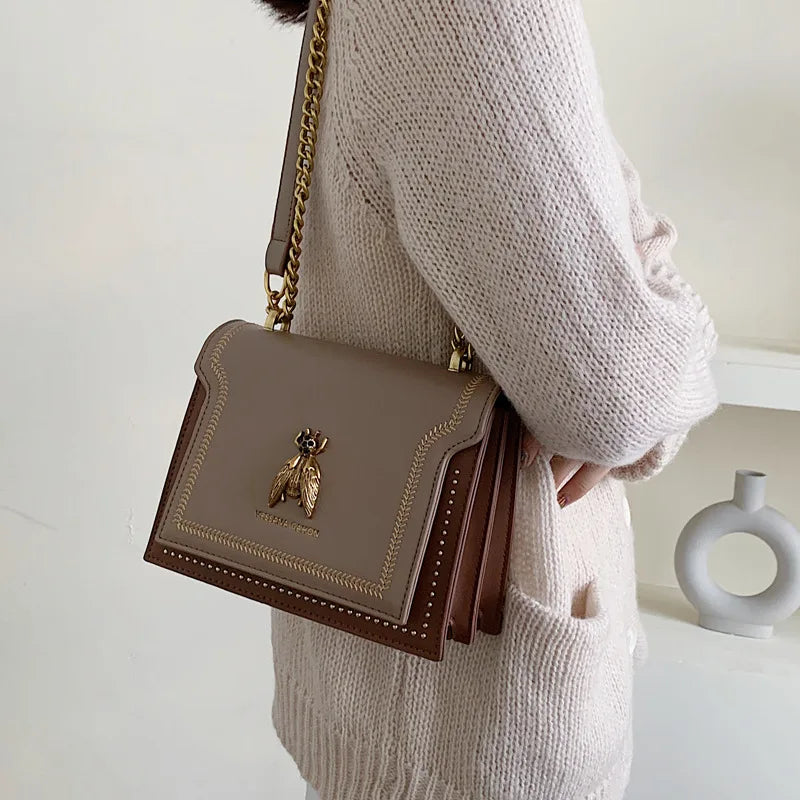Luxury Bee Design Crossbody Handbag – Elegant Square Shoulder Bag