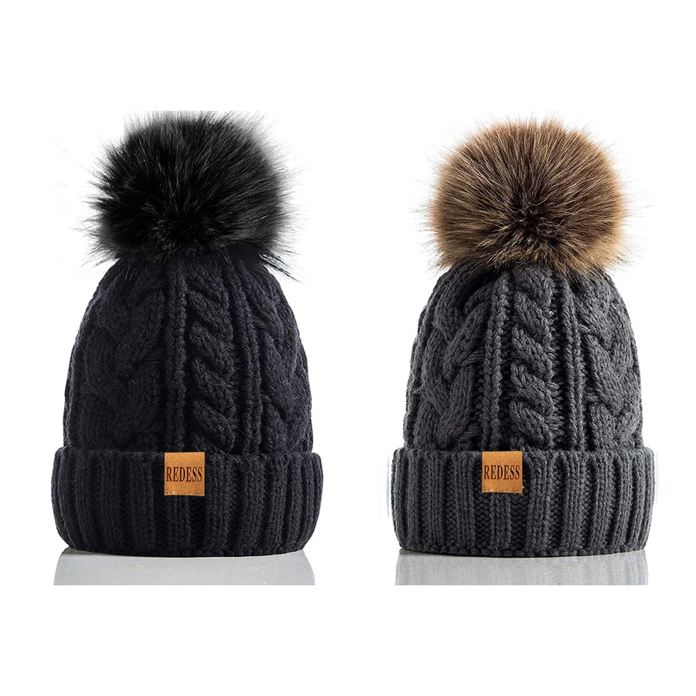 Women’s Winter Pompom Beanie Set