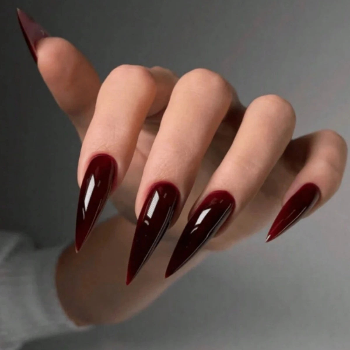 Extra Long Black Stiletto Press-On Nails – 24pc Modern French Style Set 🖤✨