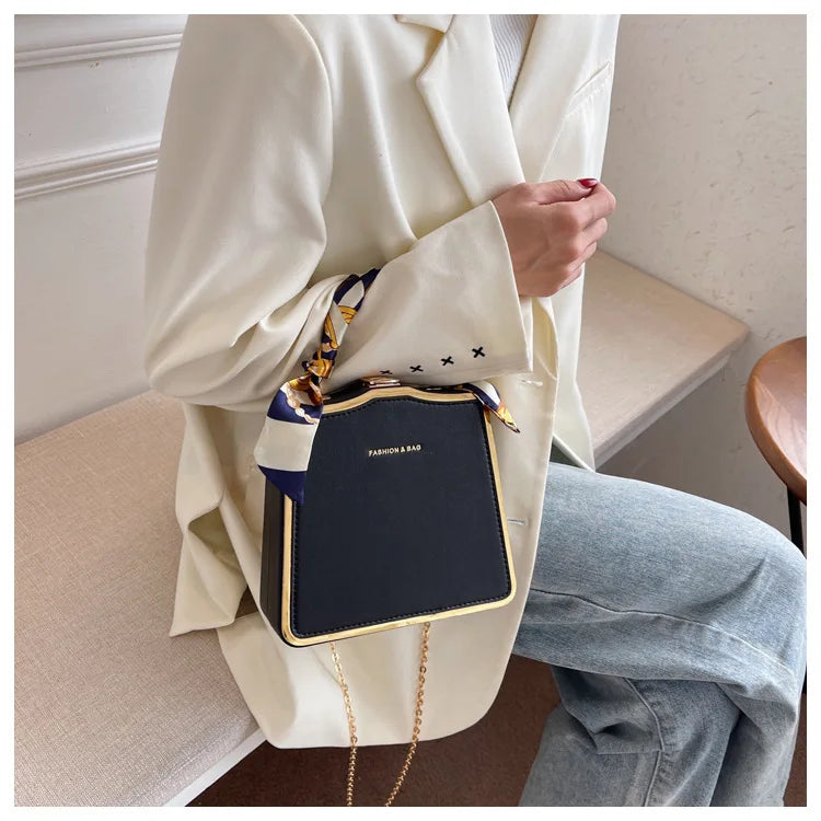 Luxury Crossbody Handbag – Classic Square Shoulder Bag