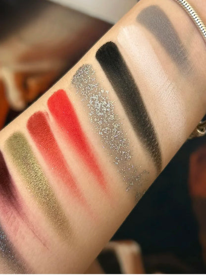 16-Color Glitter & Matte Eyeshadow Palette – Chameleon Glow Shades for Bold Eye Looks
