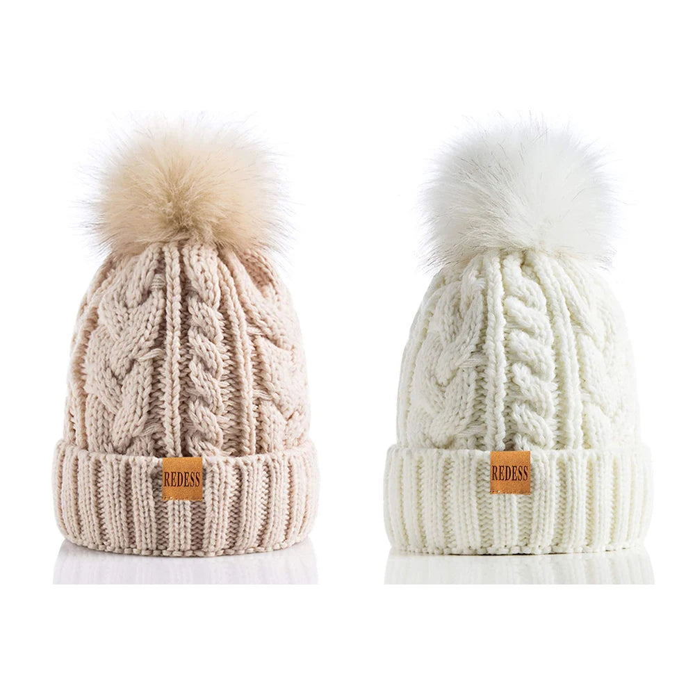 Women’s Winter Pompom Beanie Set