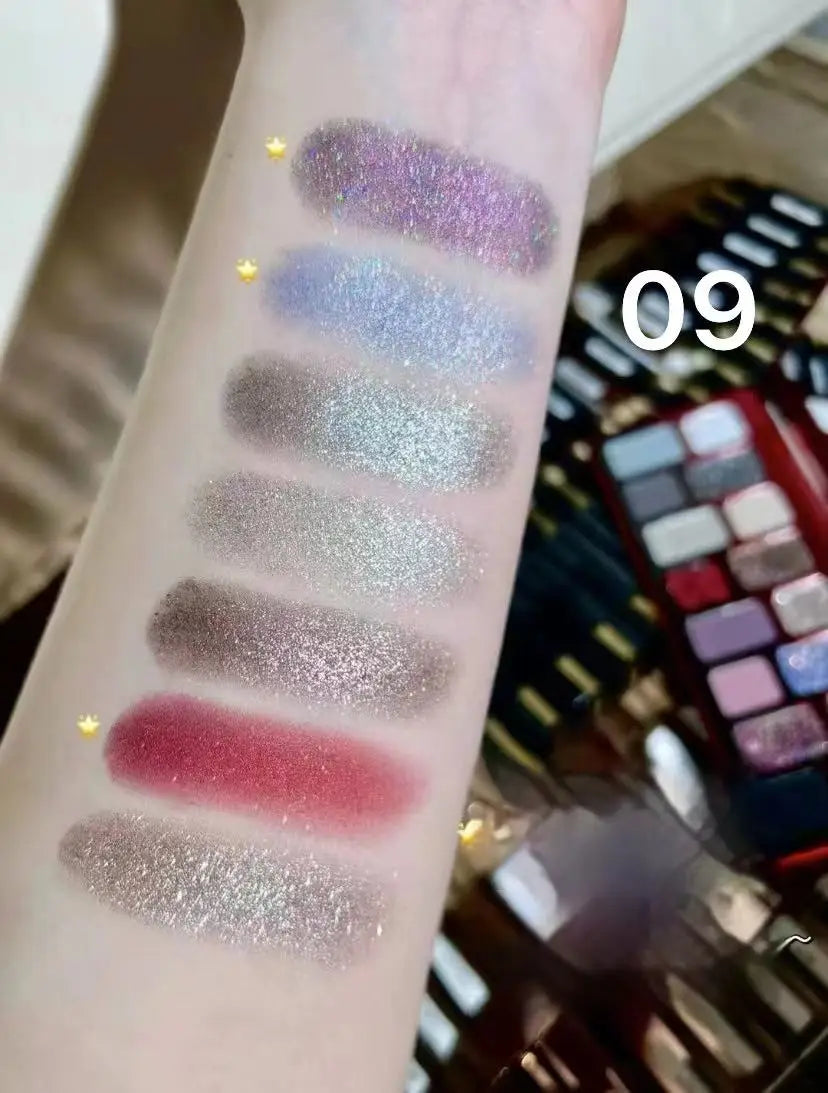 16-Color Glitter & Matte Eyeshadow Palette – Chameleon Glow Shades for Bold Eye Looks