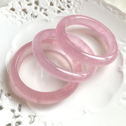 Natural Pink Rose Quartz Crystal Bangle – Elegant Women’s Bracelet (55–61mm)