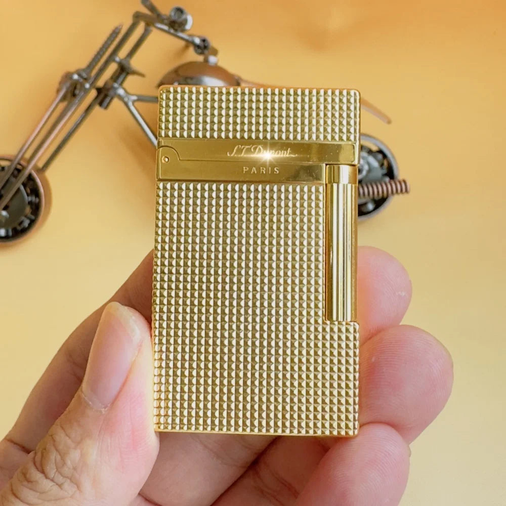 Luxury Brushed Brass Lighter – Classic Collectible Gift