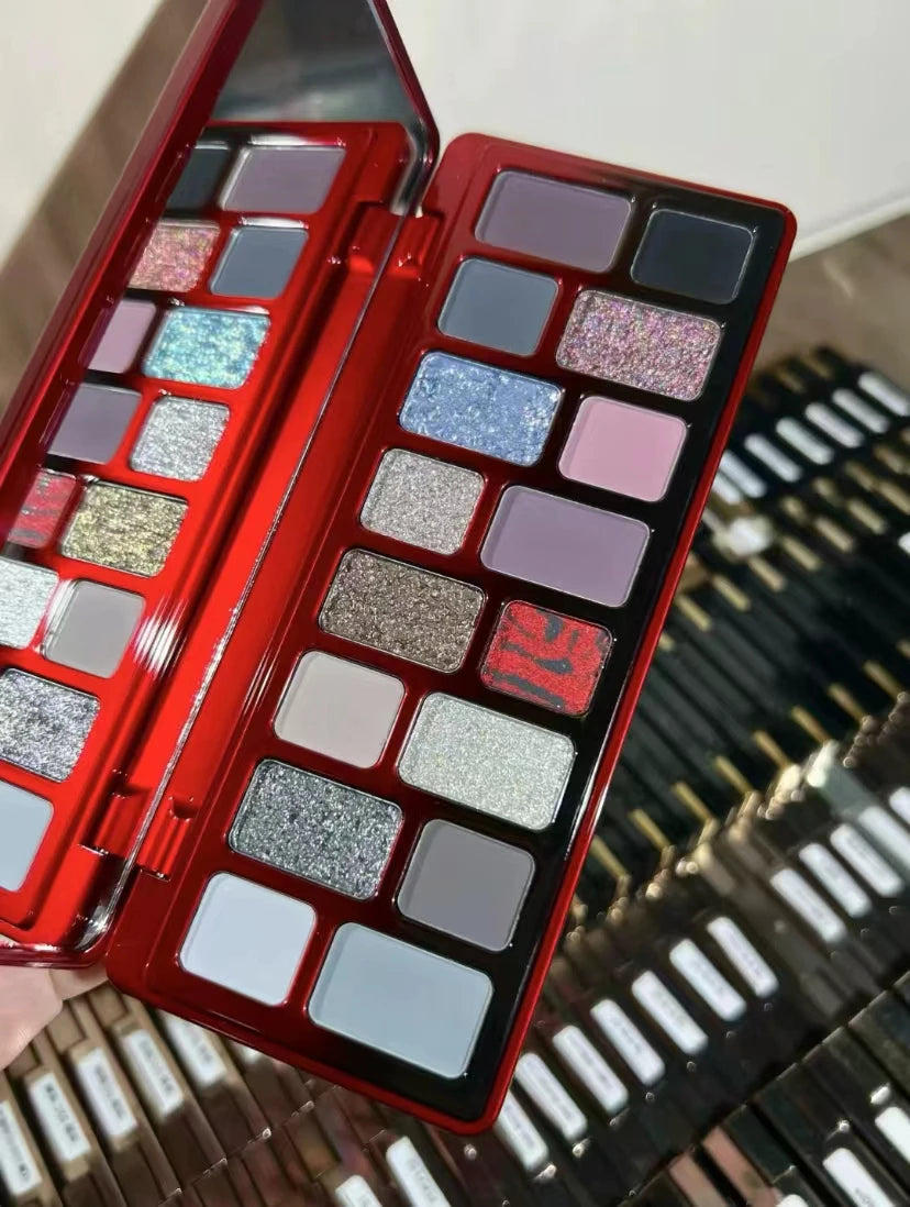 16-Color Glitter & Matte Eyeshadow Palette – Chameleon Glow Shades for Bold Eye Looks