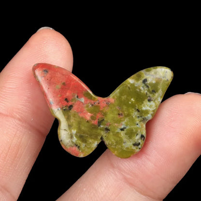 Mini Chakra Crystal Butterfly Figurine – Natural Stone Reiki Healing (20×30mm)