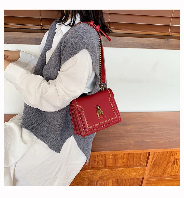 Luxury Bee Design Crossbody Handbag – Elegant Square Shoulder Bag