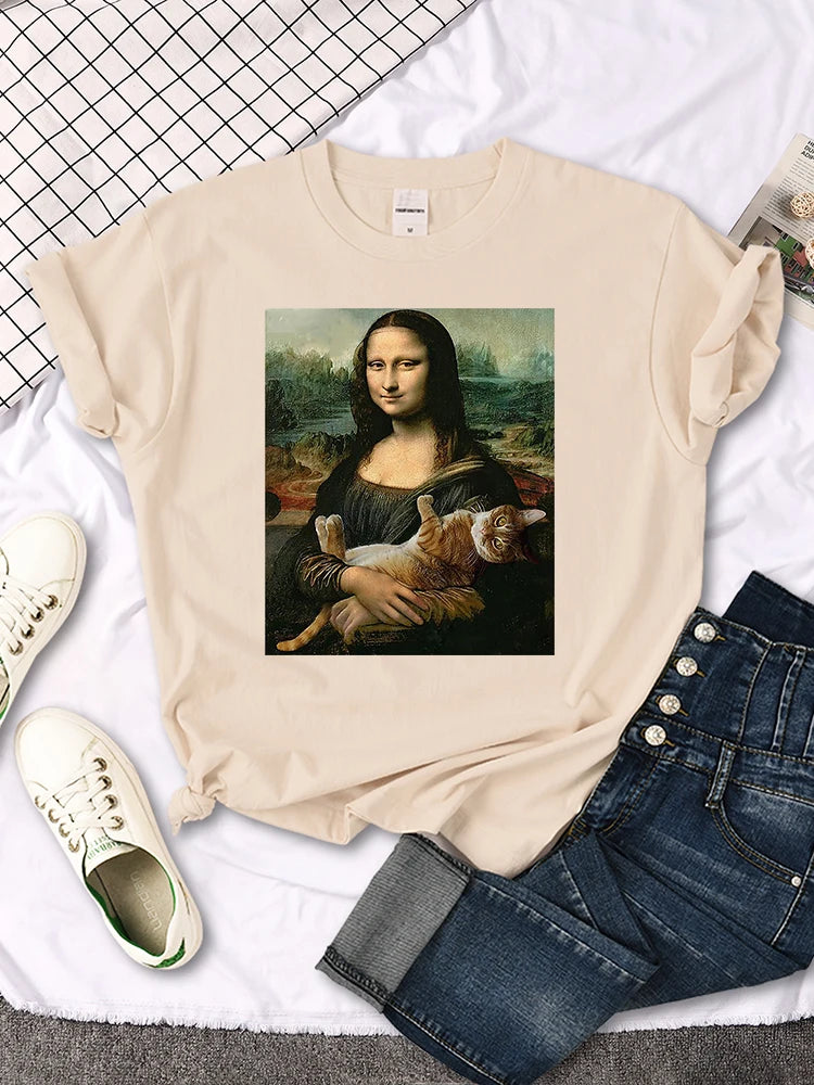Mona Lisa Funny Cat T-Shirt – Oversized Art Print Crewneck Tee for Women
